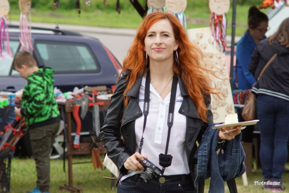 Aleksandra Godlewska 
https://www.bagatela.pl/aktor/aleksandra-godlewska