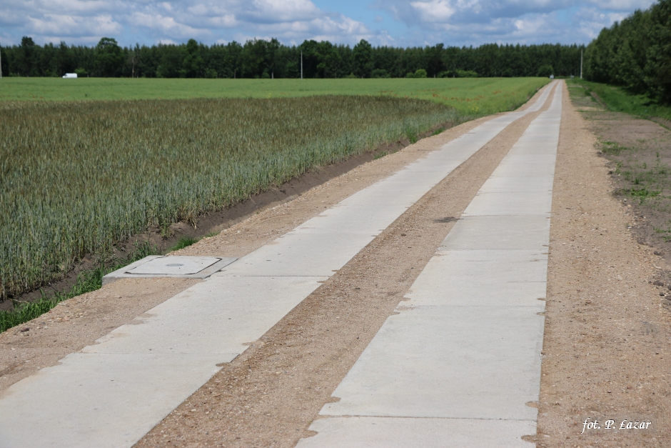 Ilustracja do informacji: Zakończono budowę I etapu kolejnej drogi w miejscowości Smolanka