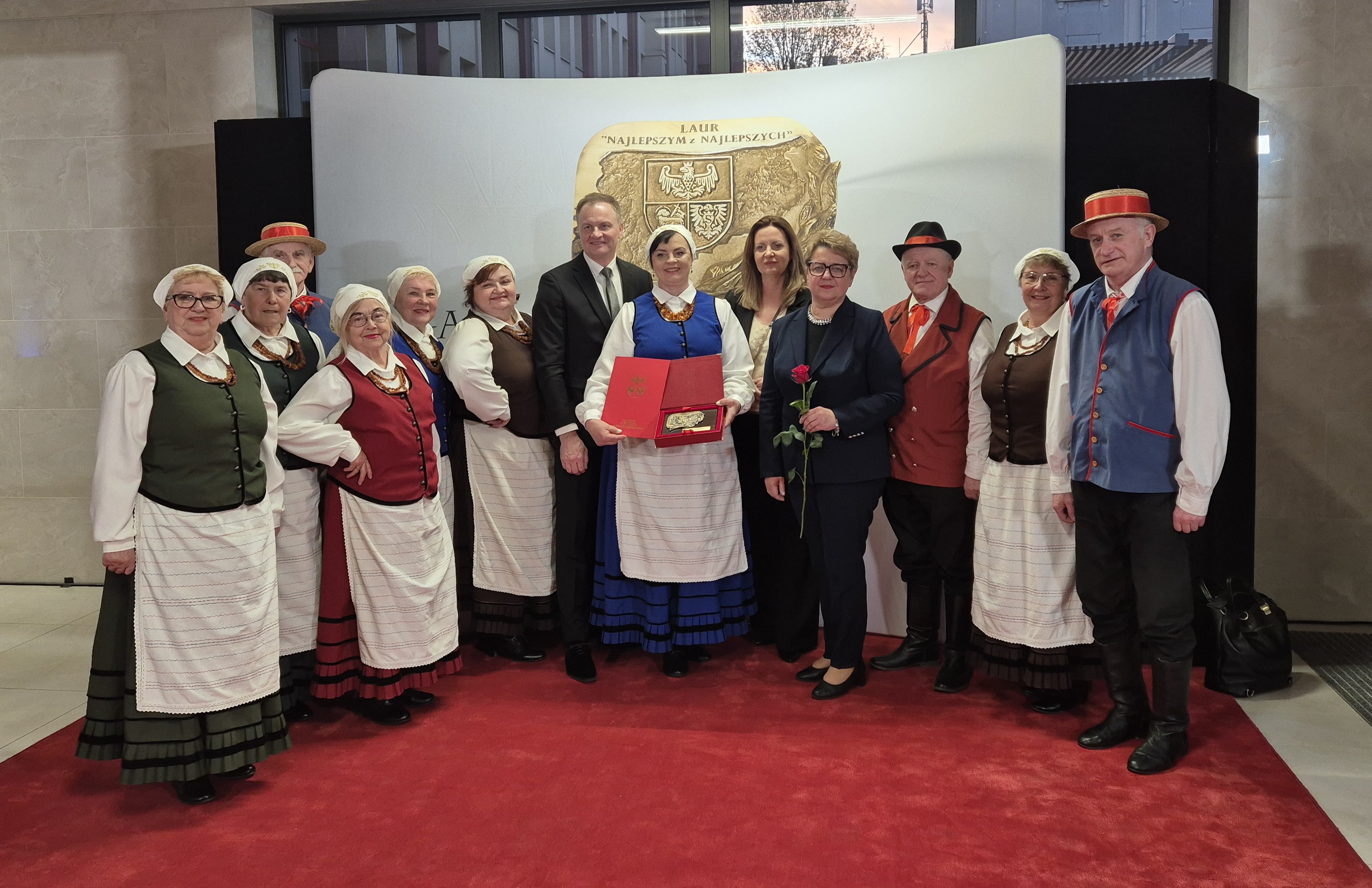 Ilustracja do informacji: "Warmianki Sępopolskie" nagrodzone przez Marszałka Województwa...